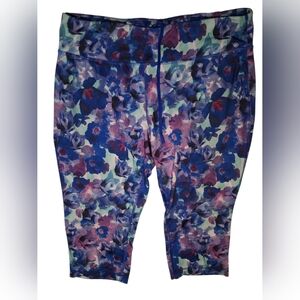 Danskin Women's Floral Capri Cropped Leggings - Multicolor Size Large (12 -14)
